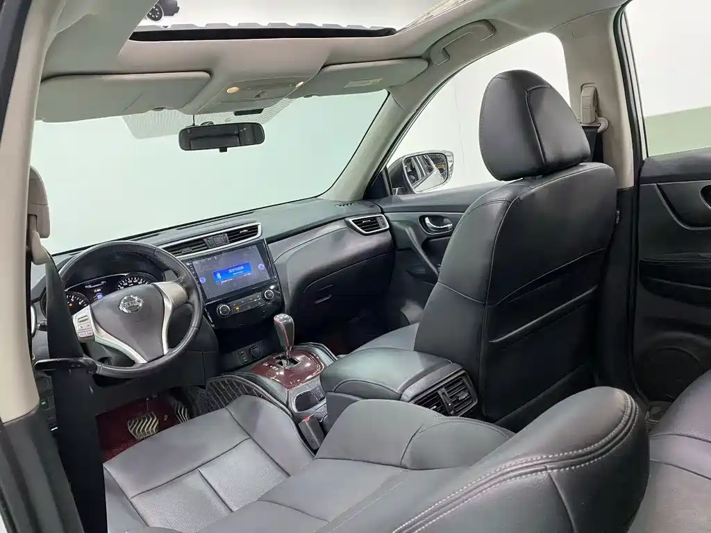 Nissan X-Trail — миниатюра 6