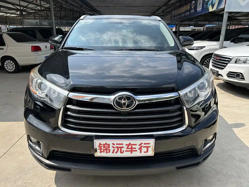 Toyota Highlander 2015 2.0T 7 мест