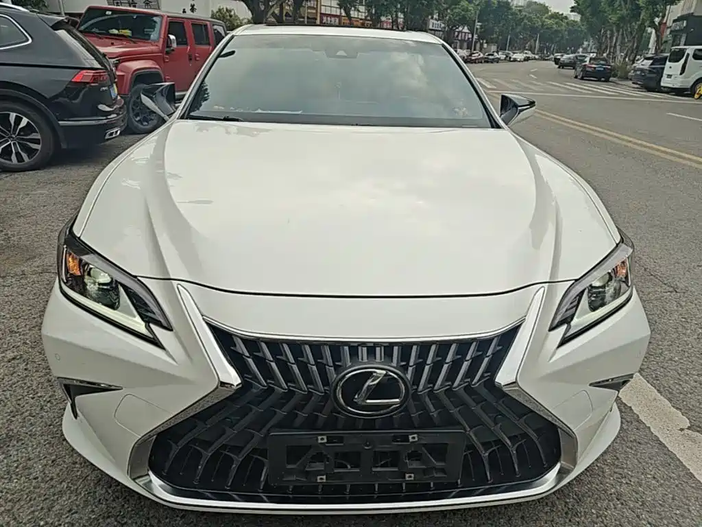 Lexus ES — миниатюра 3