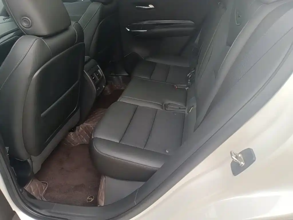 Cadillac XT4 — миниатюра 17