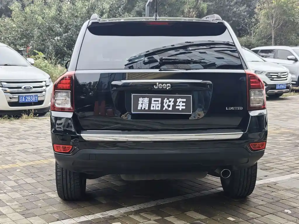 Jeep Compass (Import) — миниатюра 5