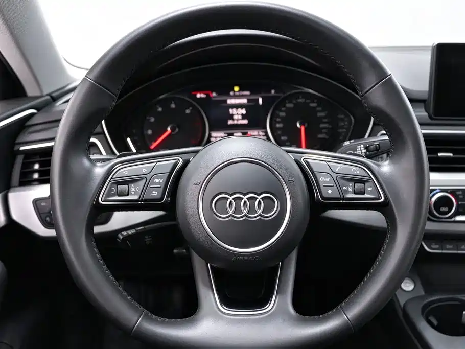 Audi A4L — миниатюра 11