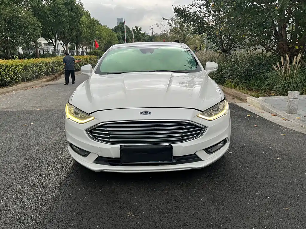 Ford Mondeo — миниатюра 2