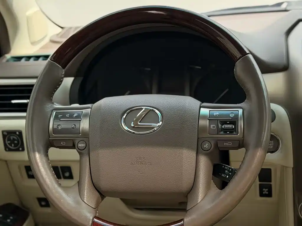 Lexus GX — миниатюра 6
