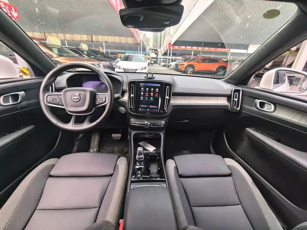 Volvo XC40 — миниатюра 5
