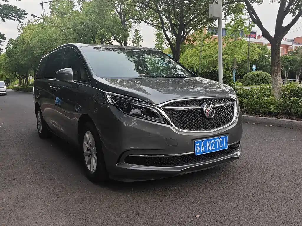 Buick GL8 — миниатюра 3