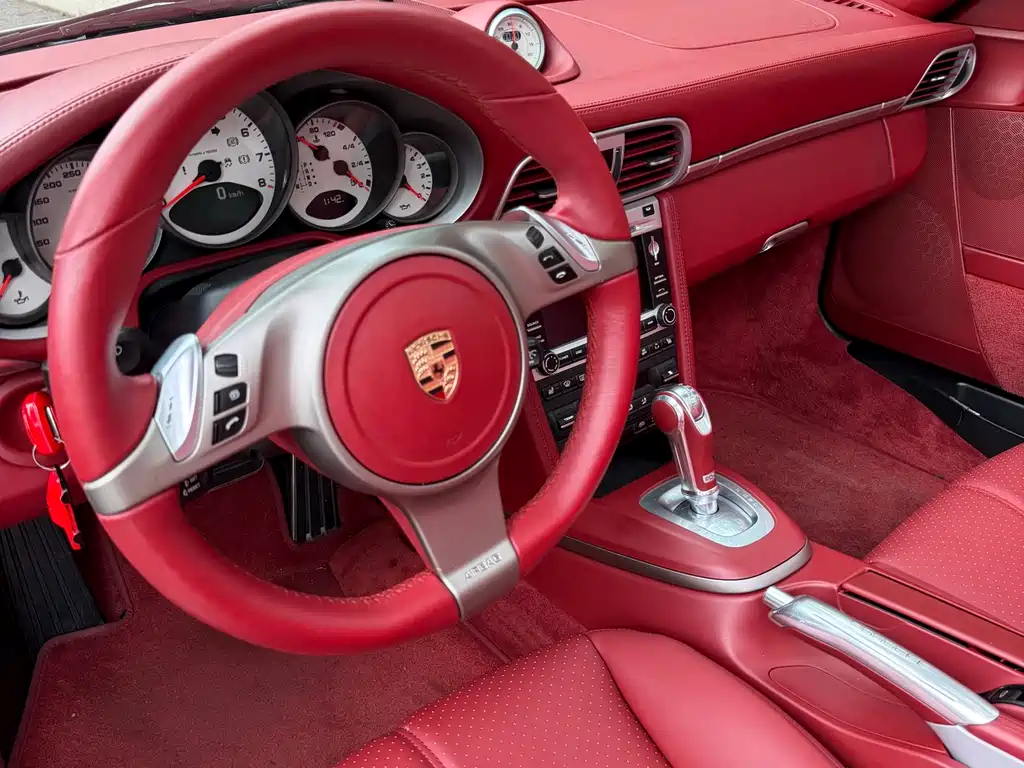 Porsche 911 2010 Carrera 4 Cabriolet 3.6L