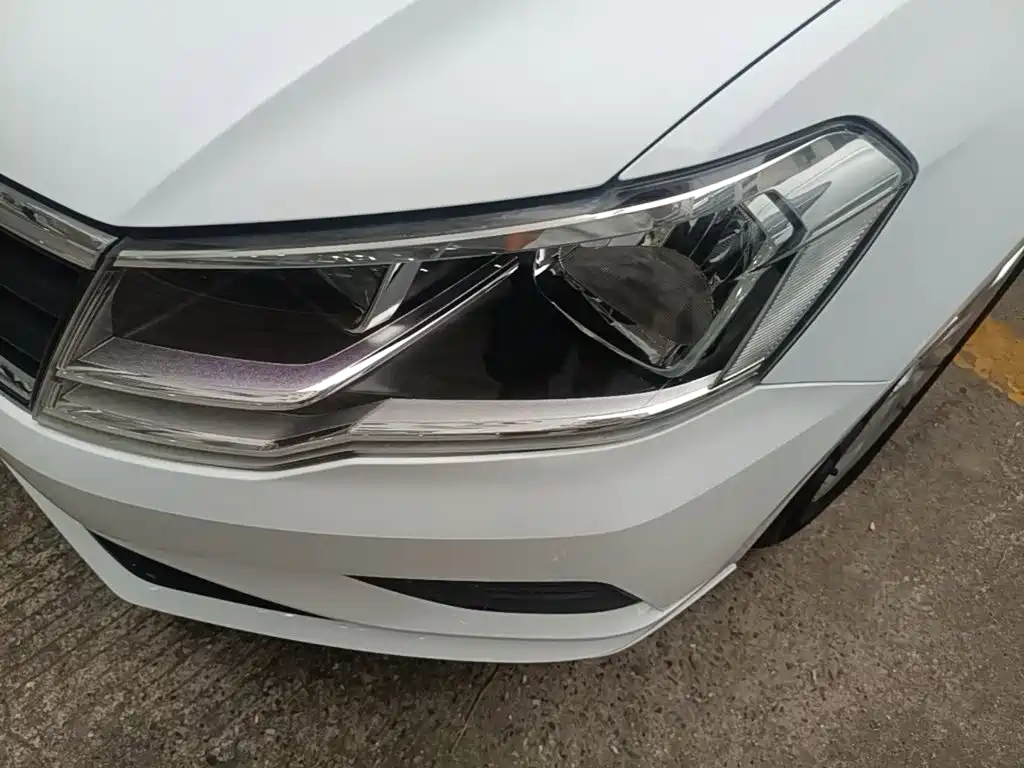 Volkswagen Jetta — миниатюра 24