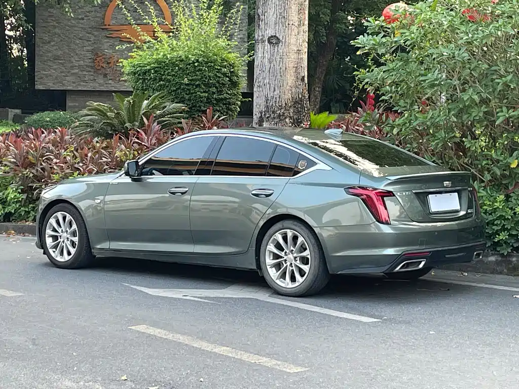 Cadillac CT5 — миниатюра 9