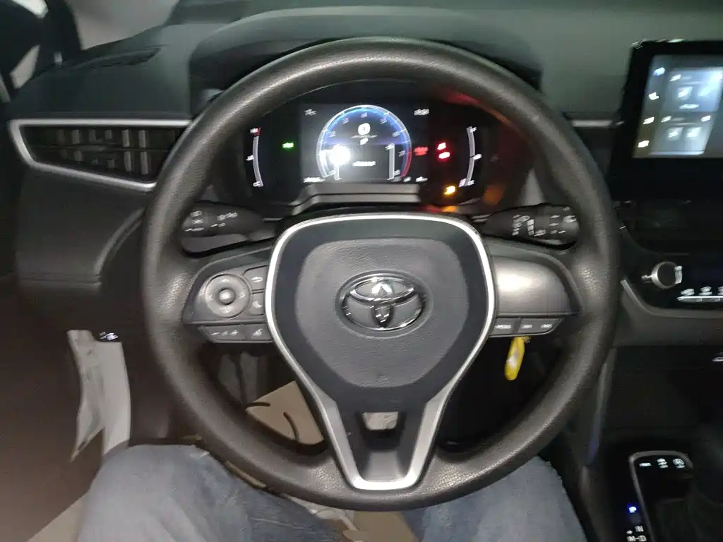 Toyota Frontlander — миниатюра 11