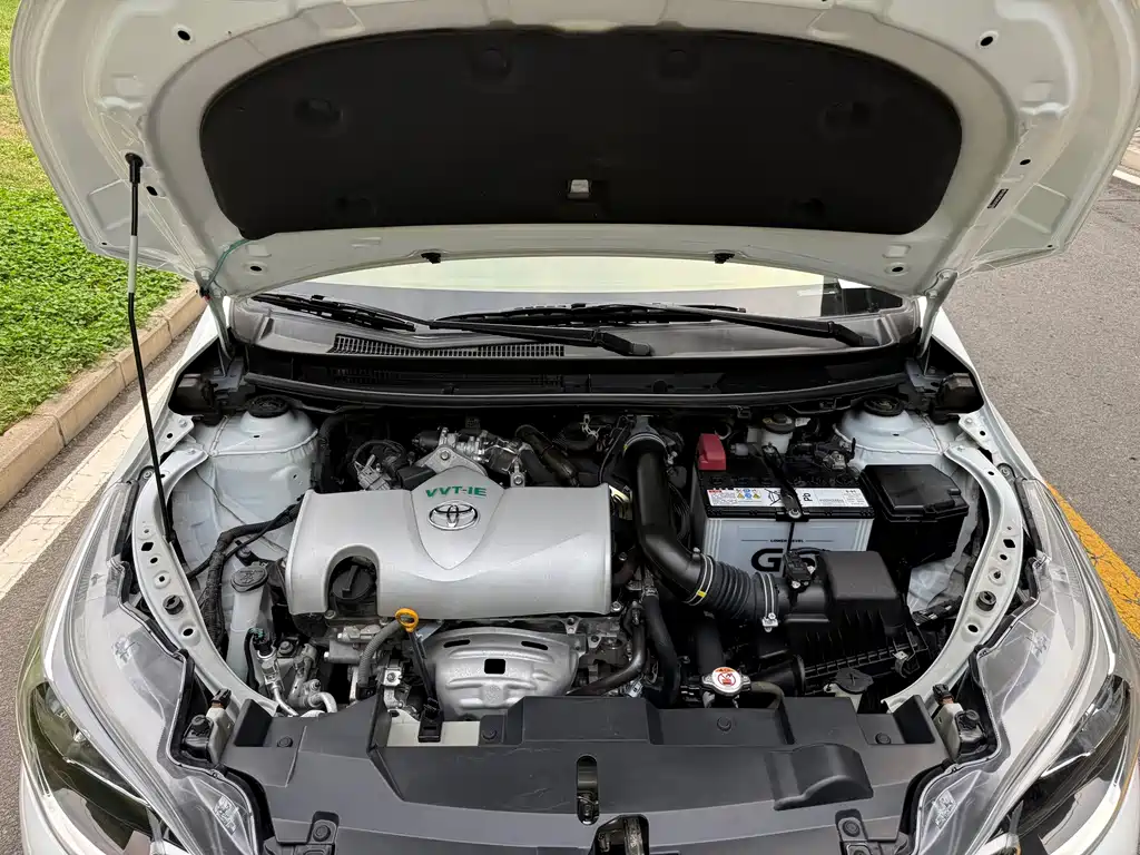 Toyota Yaris L — миниатюра 16