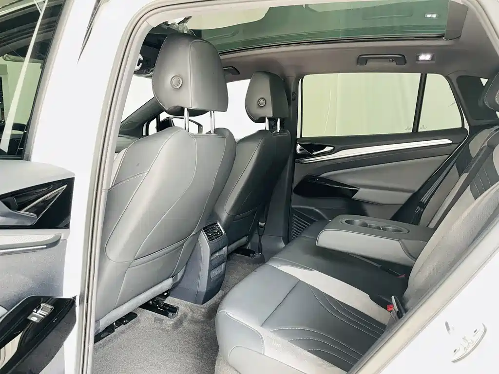 Volkswagen ID.4 Crozz — миниатюра 9