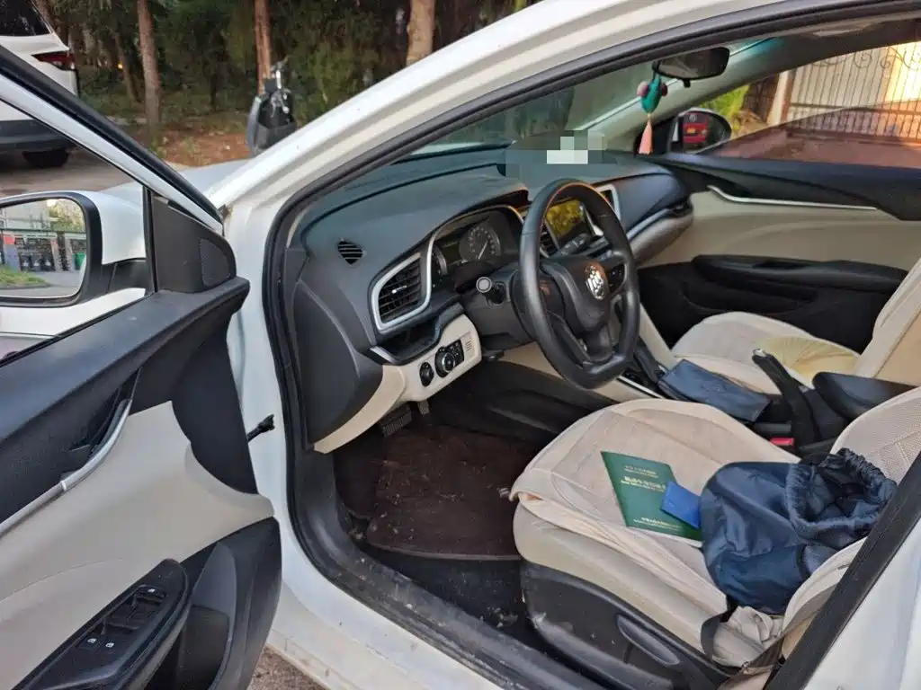 Buick Excelle — миниатюра 17