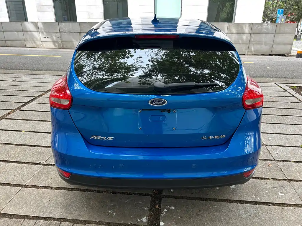 Ford Focus — миниатюра 5