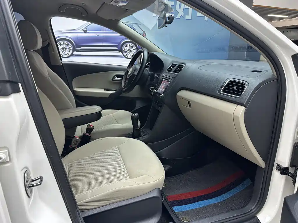 Volkswagen Polo — миниатюра 11