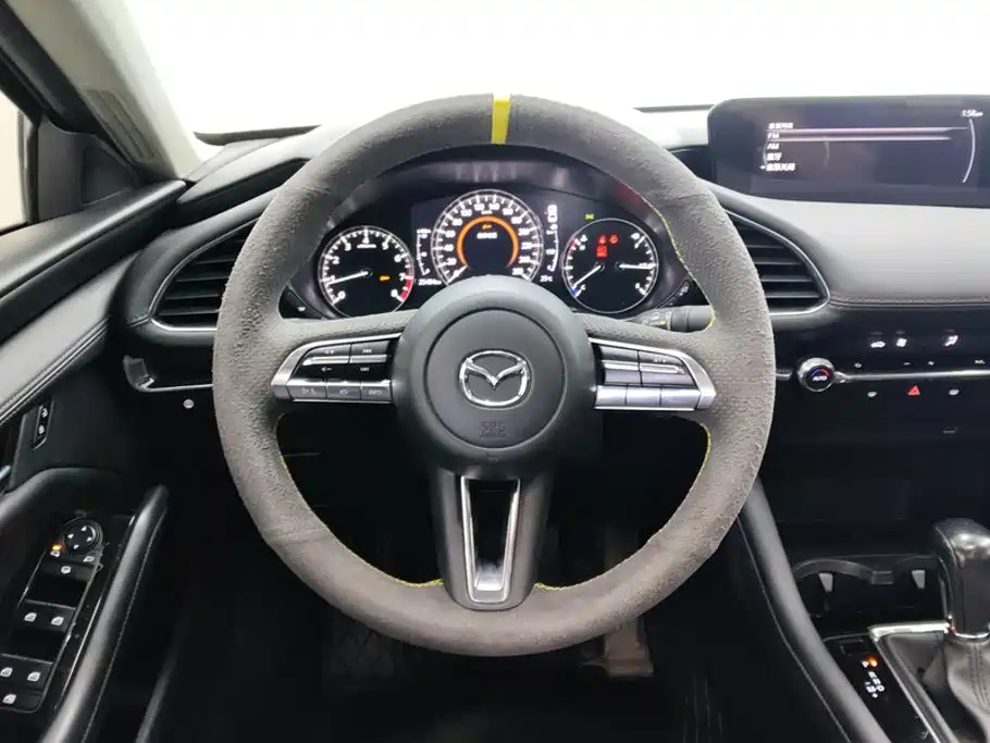 Mazda 3 Axela — миниатюра 15
