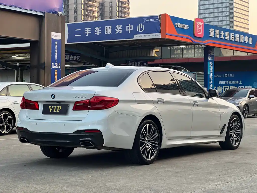 BMW 5 Series — миниатюра 30
