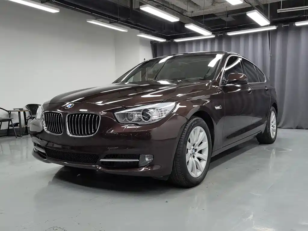 BMW 5 Series GT 2011