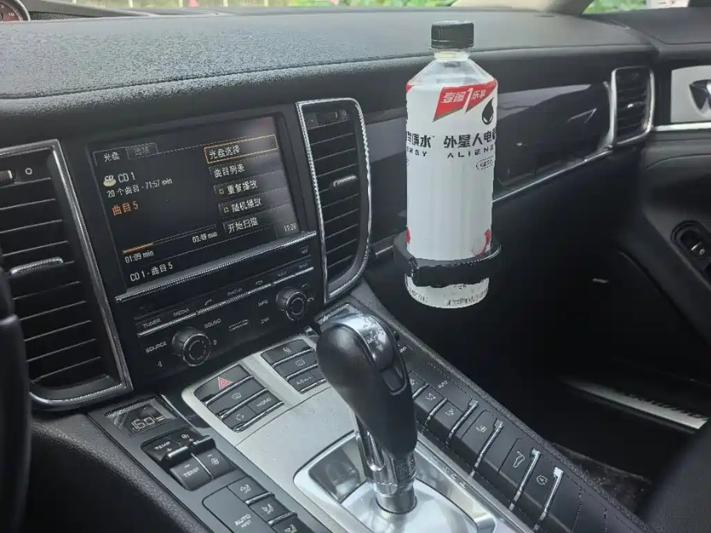 Porsche Panamera — миниатюра 8