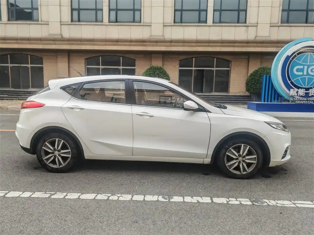 Changan Eado XT — миниатюра 7