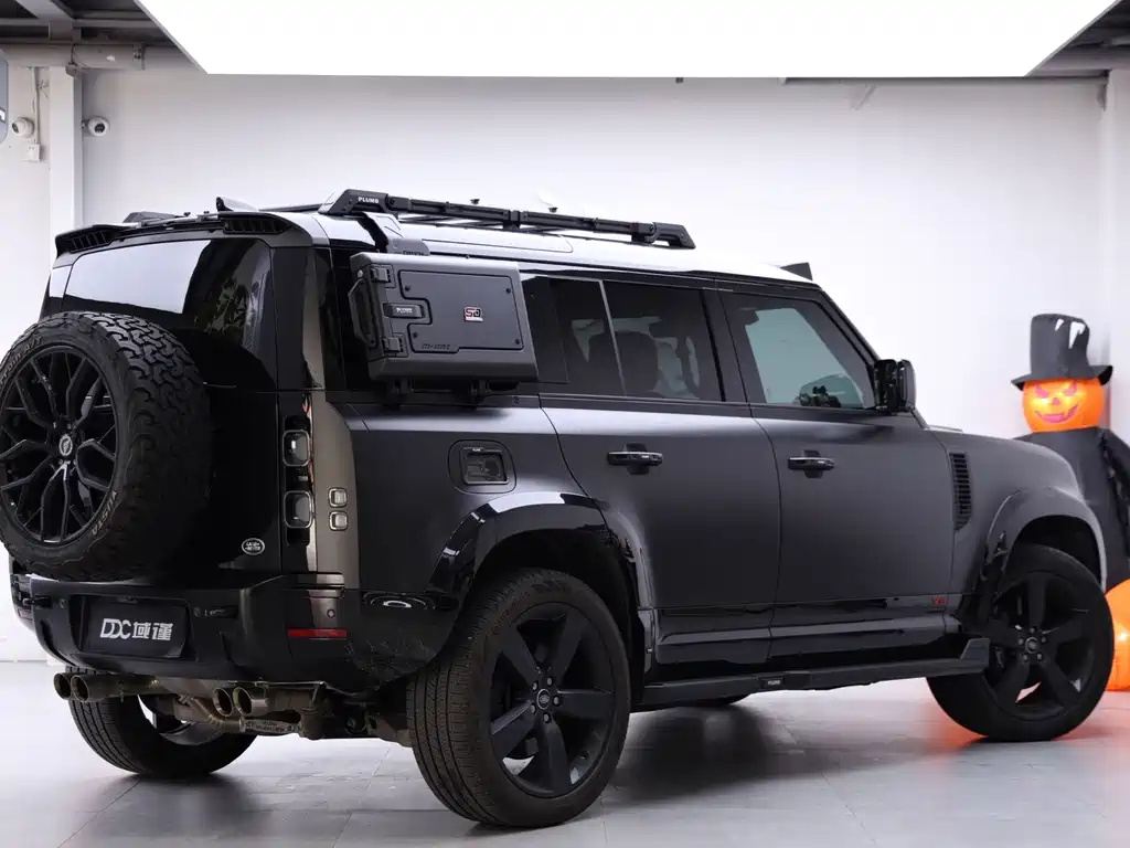 Land Rover Defender — миниатюра 7