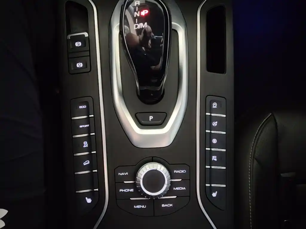 Wey Wey VV6 — миниатюра 14
