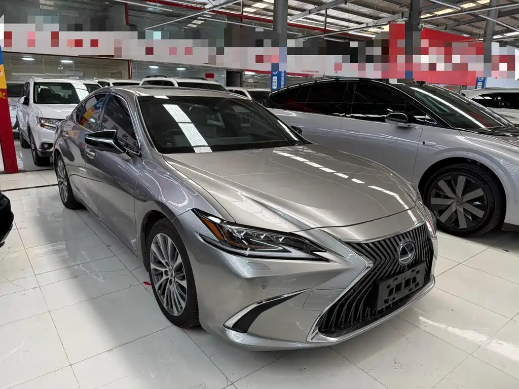 Lexus ES — миниатюра 3