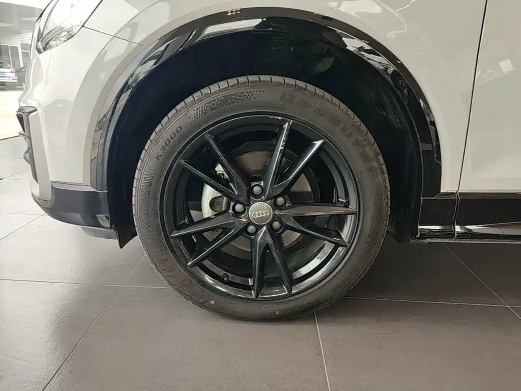 Audi Q2L — миниатюра 23
