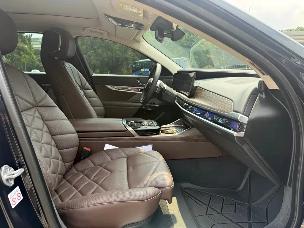 BMW 7 Series 7 2023 740Li Lead M Sport
