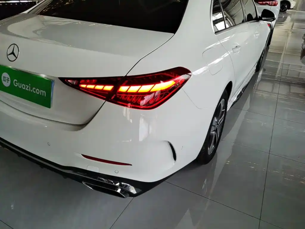 Mercedes-Benz C-Class — миниатюра 8