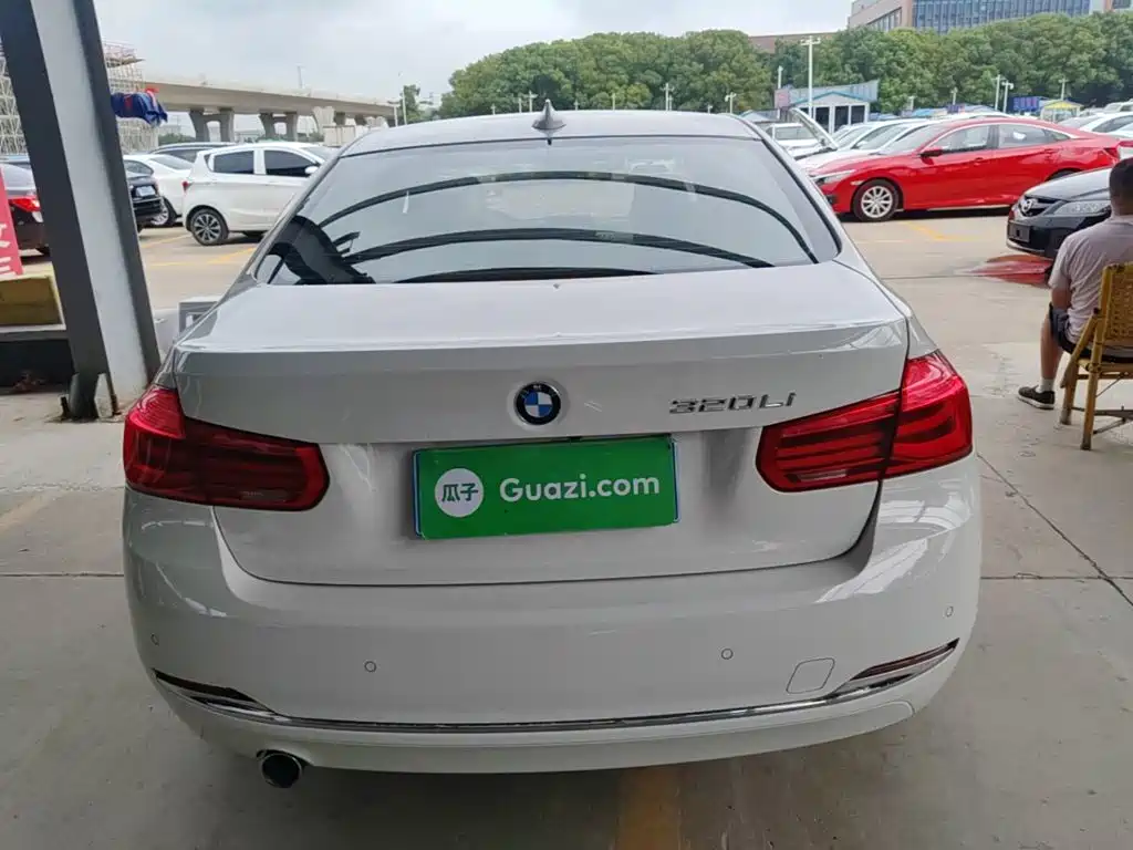 BMW 3 Series — миниатюра 6