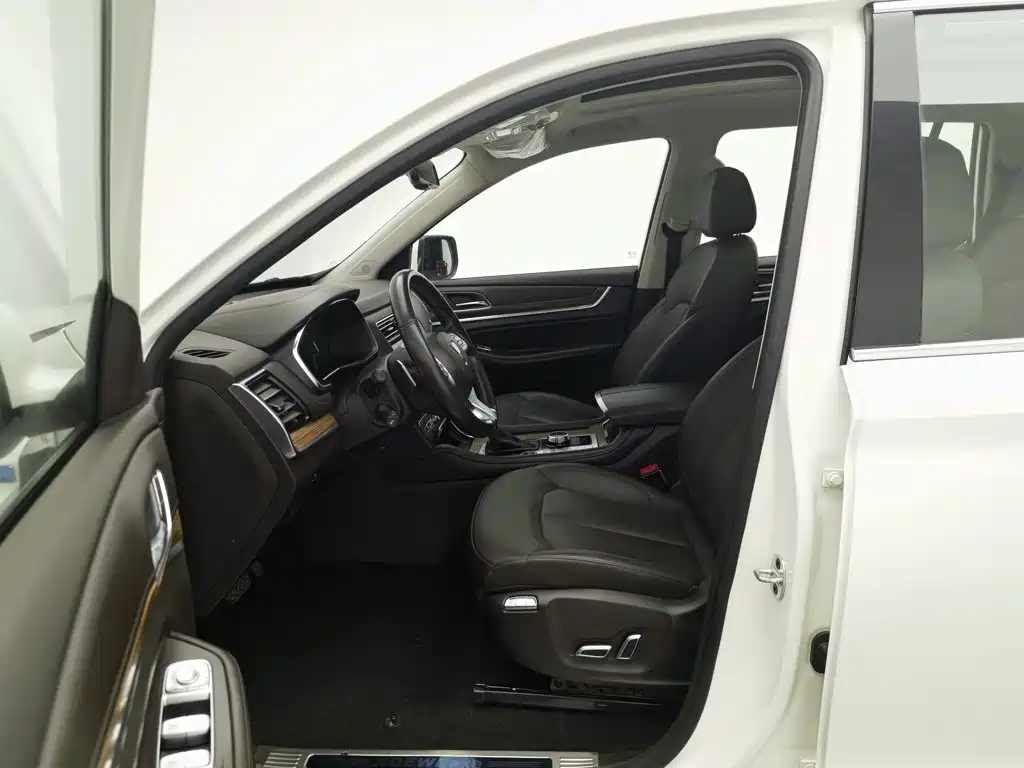 Roewe RX8 — миниатюра 10