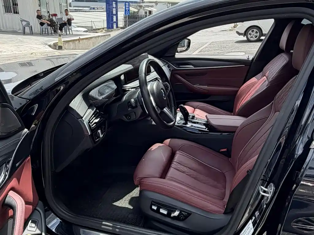 BMW 5 Series — миниатюра 5