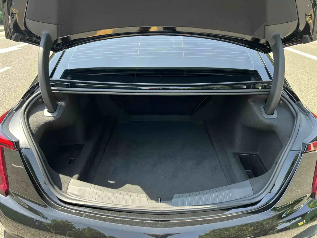 Cadillac CT5 — миниатюра 22