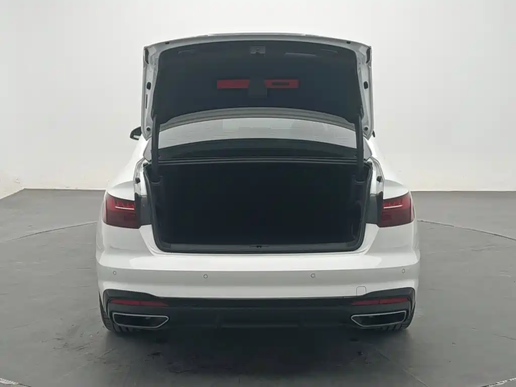 Audi A4L — миниатюра 13