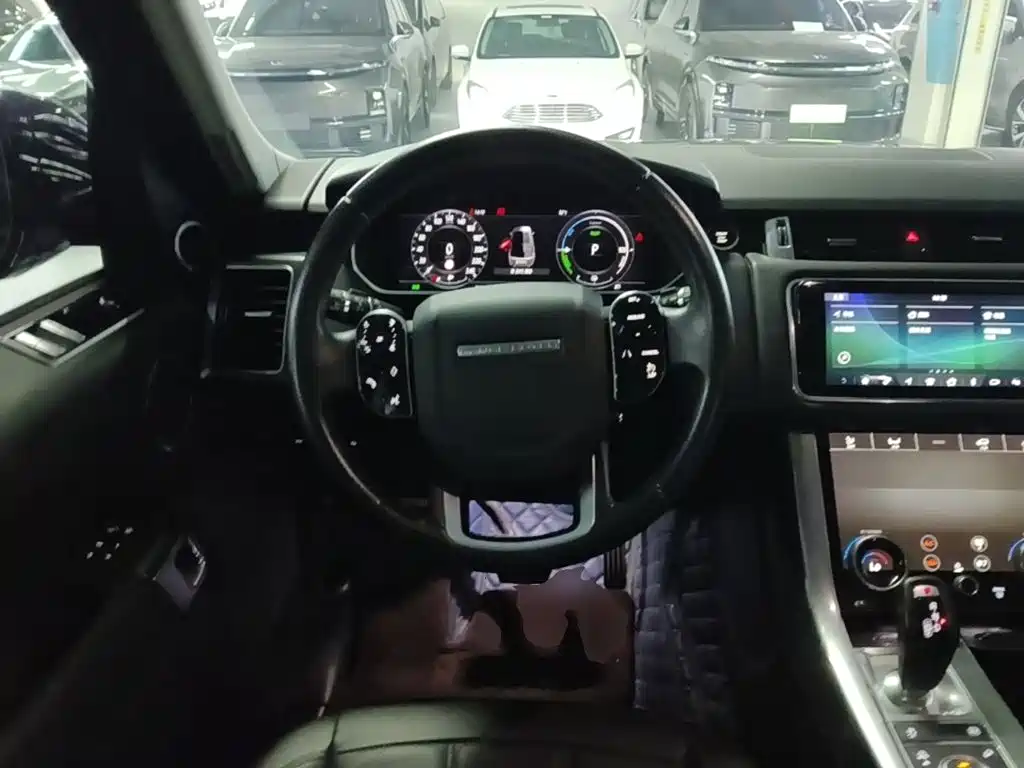 Land Rover Sport PHEV — миниатюра 11