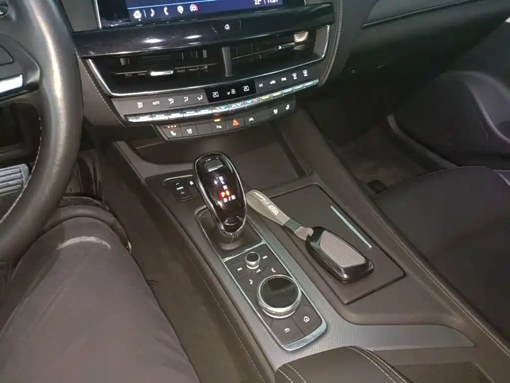 Cadillac CT5 — миниатюра 14