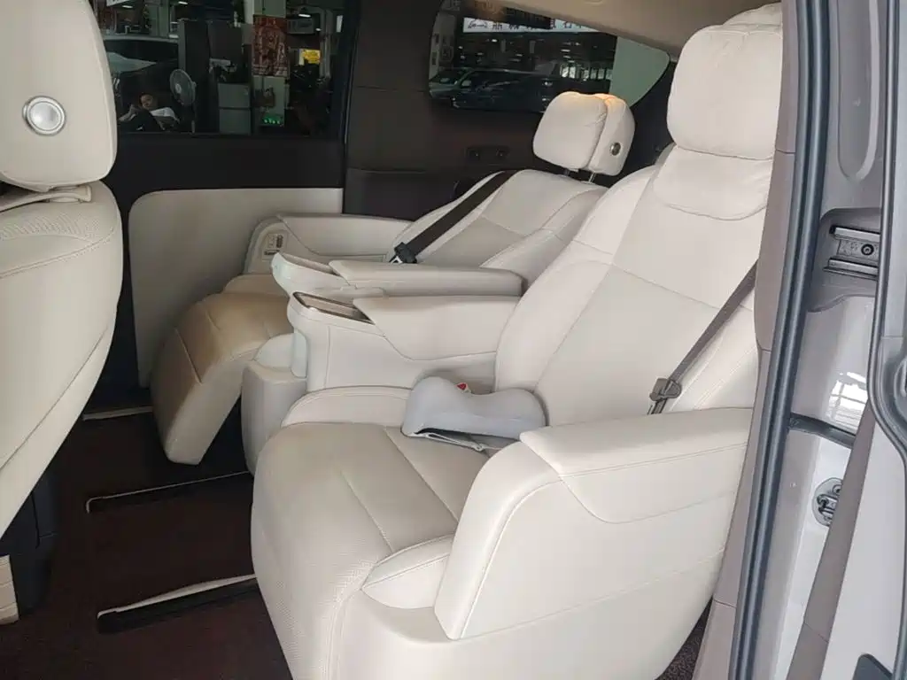 Li Auto Li MEGA — миниатюра 17