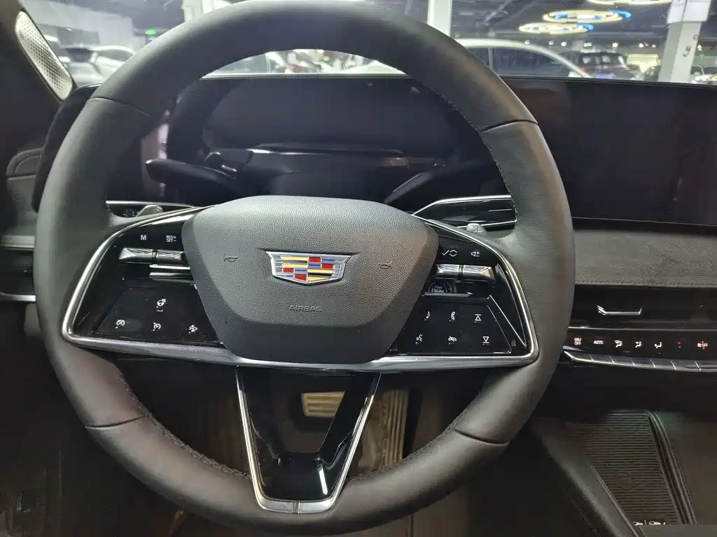 Cadillac CT6 — миниатюра 9