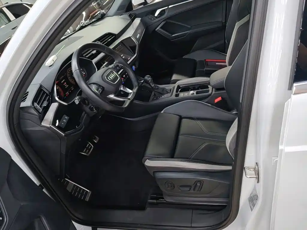 Audi Q3 — миниатюра 15