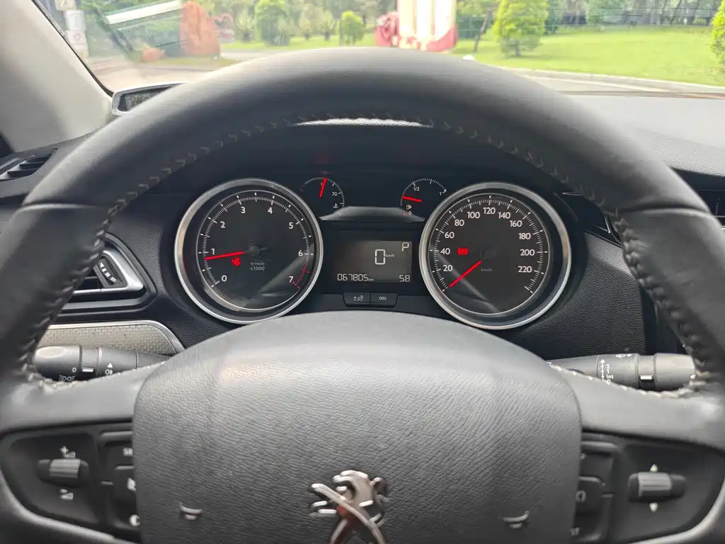 Peugeot 408 — миниатюра 9