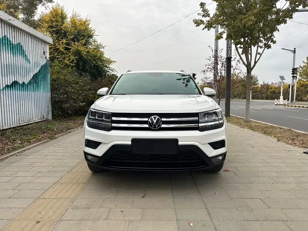 Volkswagen Tharu — миниатюра 3