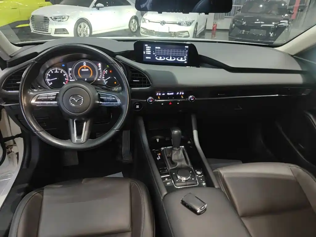Mazda 3 Axela — миниатюра 10