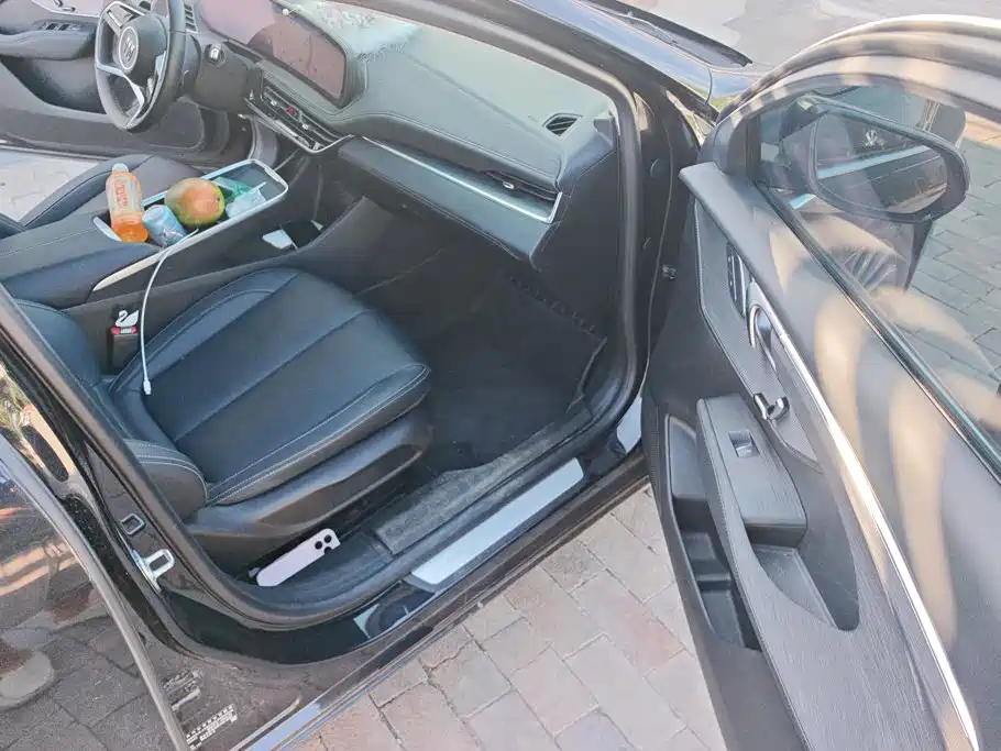 Buick LaCrosse — миниатюра 8