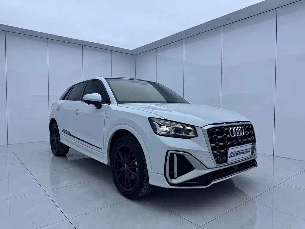 Audi Q2L — миниатюра 3
