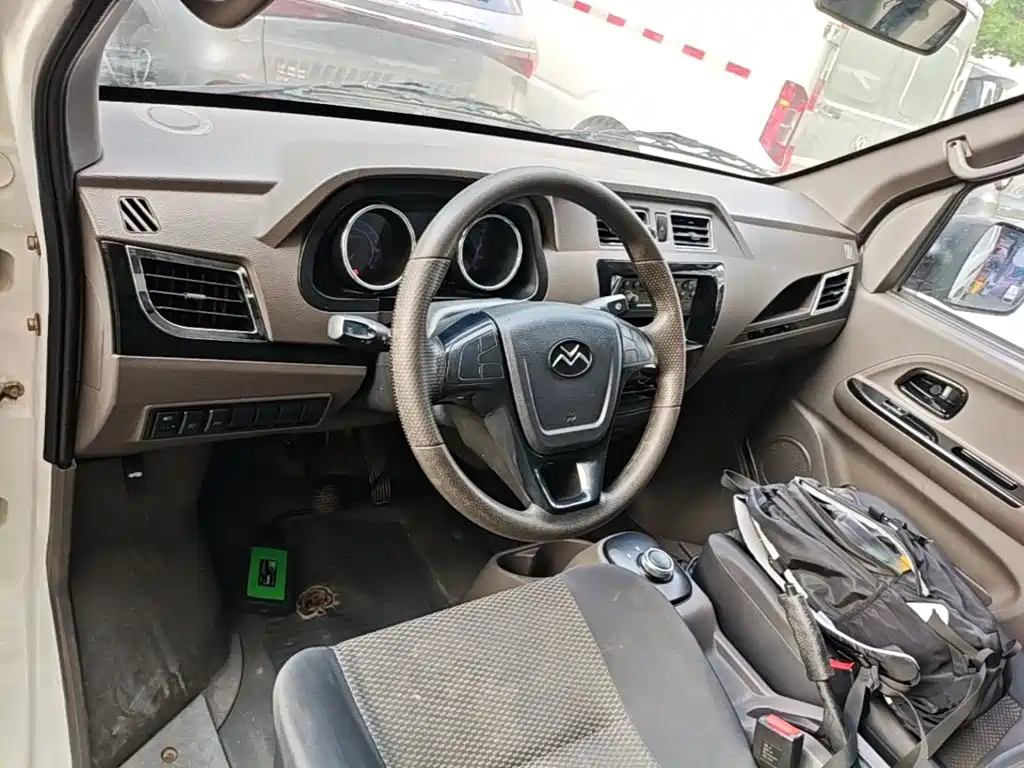 Geely Shuailing — миниатюра 10