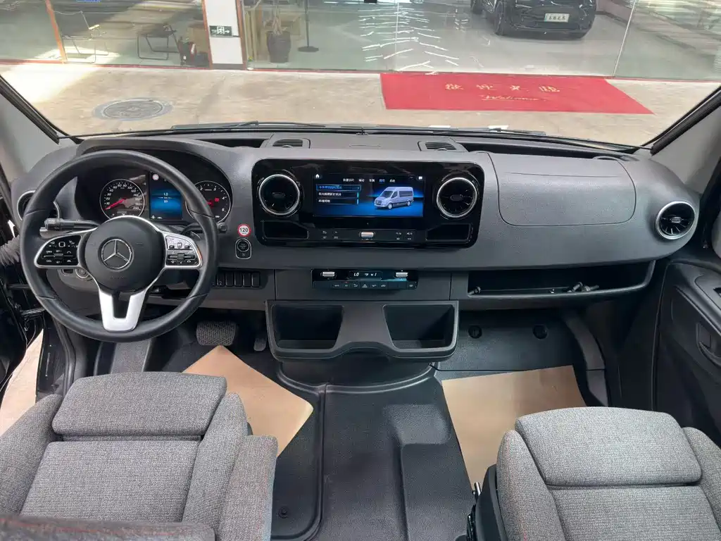 Mercedes-Benz Sprinter — миниатюра 2