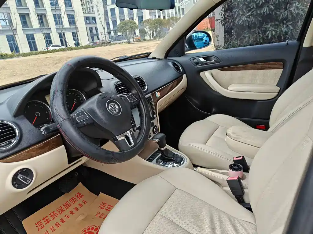 Volkswagen Lavida — миниатюра 4