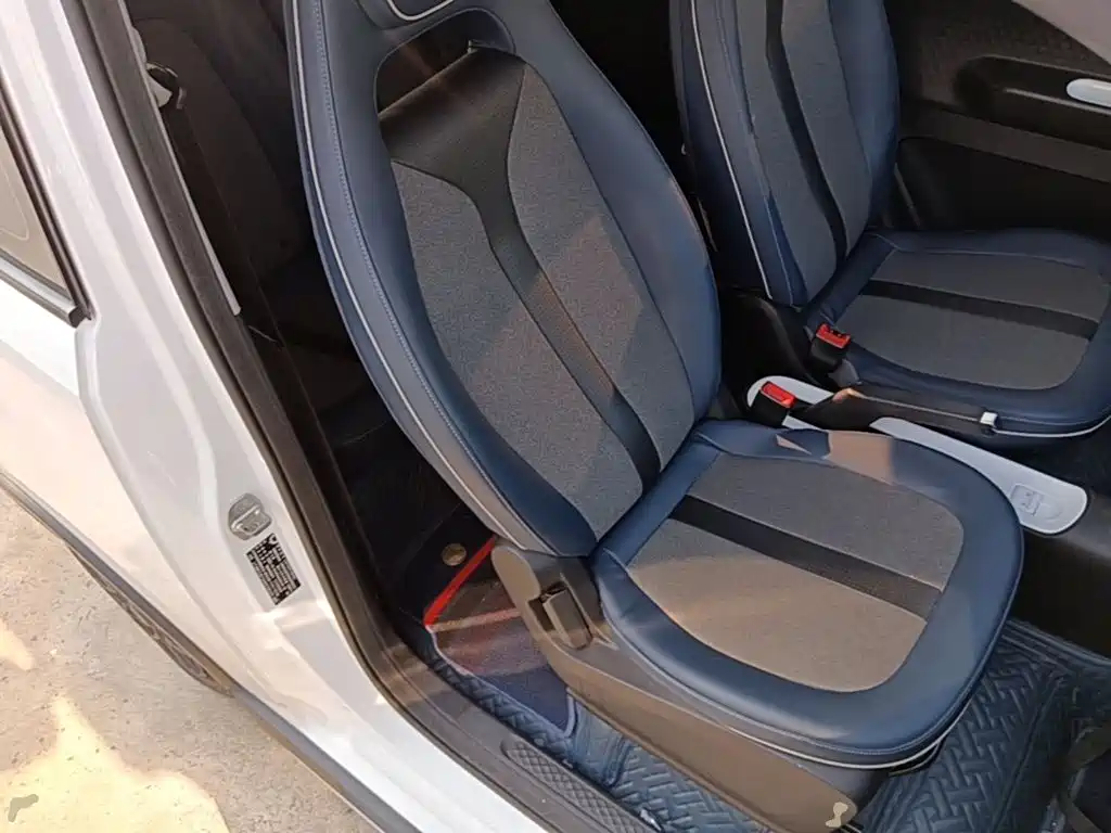 Wuling MINIEV — миниатюра 25