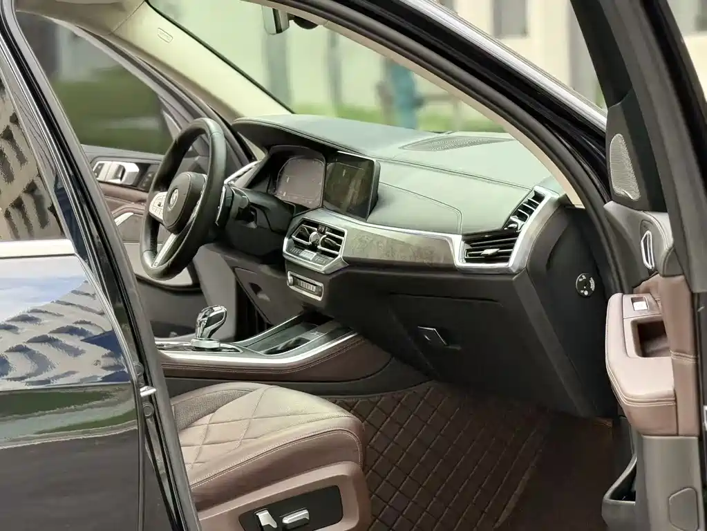 BMW X5 — миниатюра 9
